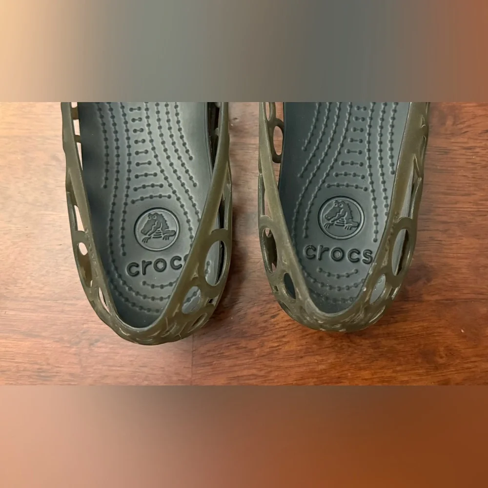 CROCS Womens Adrina Sandals Smoky Green Cutouts Jelly Flats Peep Toe Shoe Sz 10✨ - Picture 4 of 6